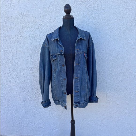 Vintage Levi's Trucker Jacket - Picture 3 of 6